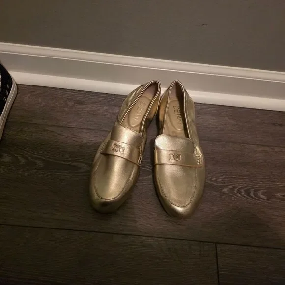 NWT- Women's Deltan Gold Loafers No Box - Picture 6 of 6